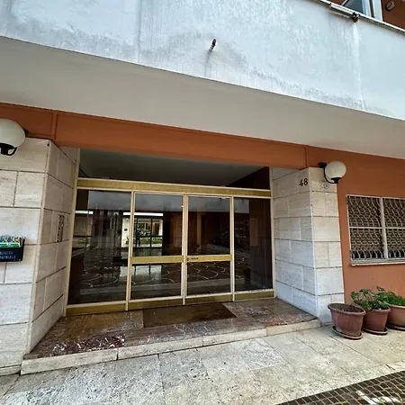 Kikka - Metro Pietralata, Terrace & Parking Apartment *